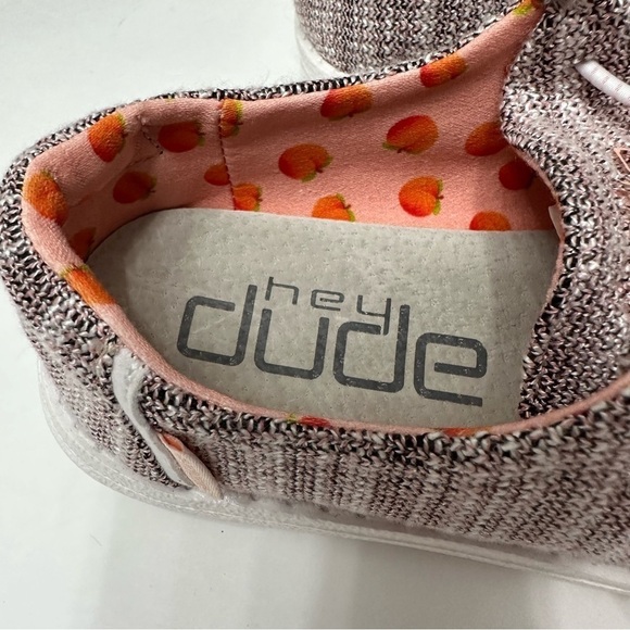 Hey Dude Wendy Youth Stretch Peach Bud Size K11 NEW WITH TAGS - Picture 3 of 6